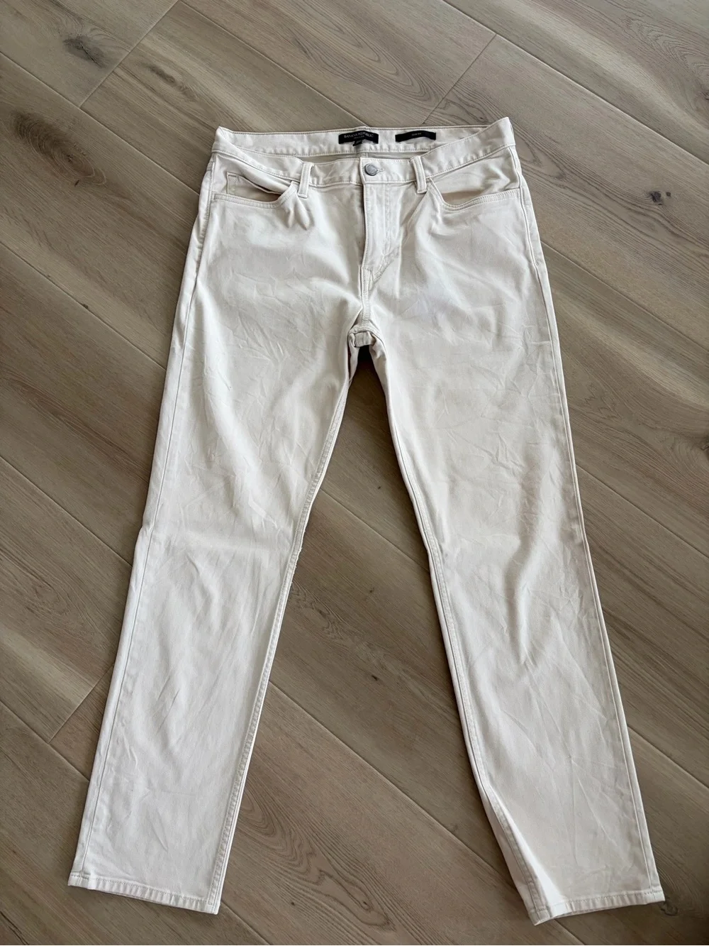 Banana Republic Men's Slim Jeans in Off-White Size 33x30